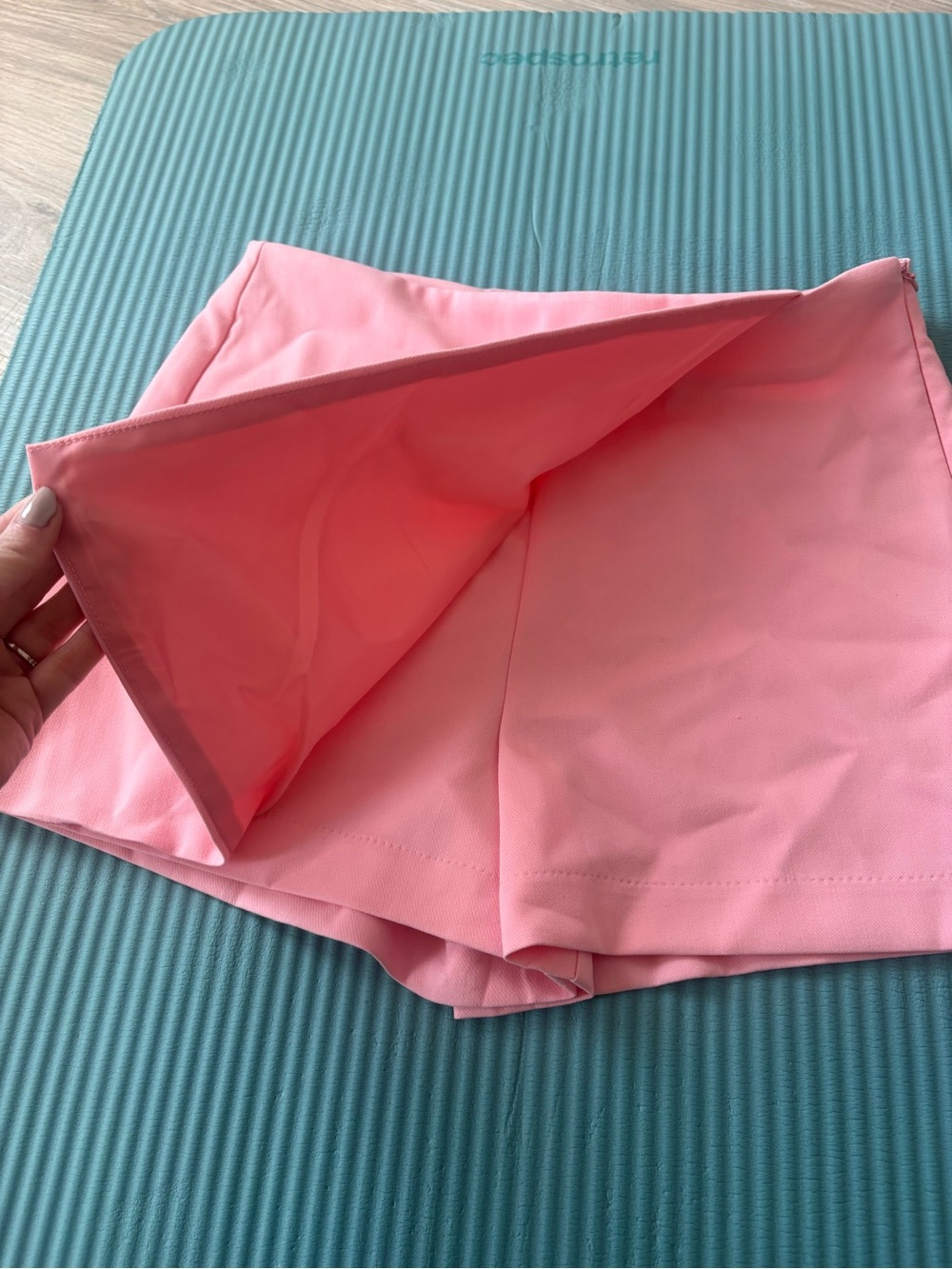 Francesca's Collections Pink Athletic Skort